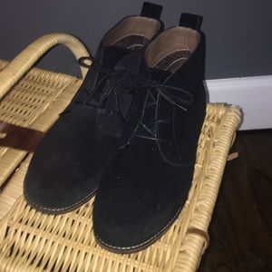 White Mountain Black Suede Chukka Boots